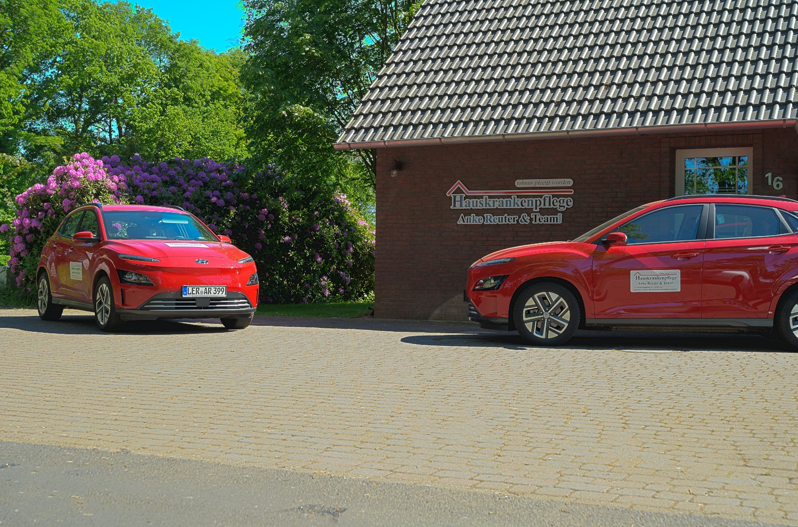 ueber-uns-pflegedienst-fahrzeuge